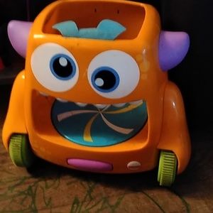 Chase and crawl ball toy